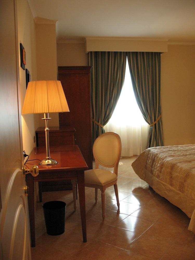 Hotel San Giorgio Crotone Eksteriør bilde