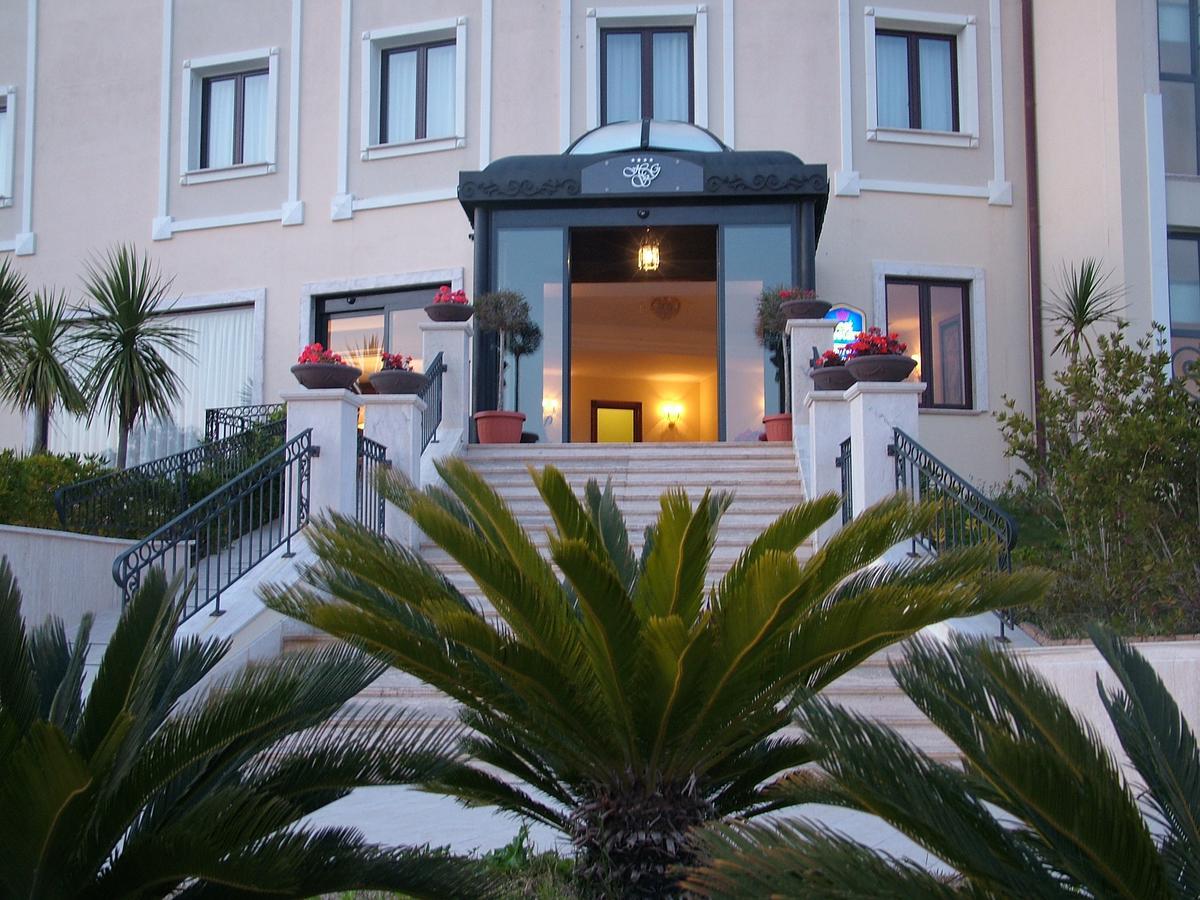 Hotel San Giorgio Crotone Eksteriør bilde